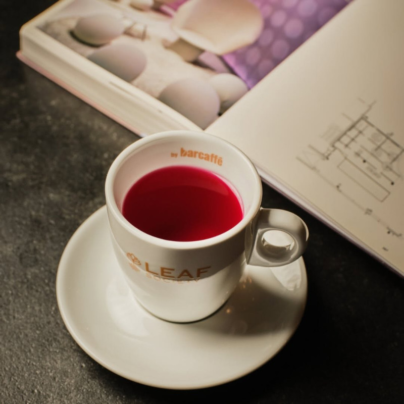 Coffee or tea, the choice is yours.

Slow down, sip something warm, and enjoy the magic of the season with Barcaffè.