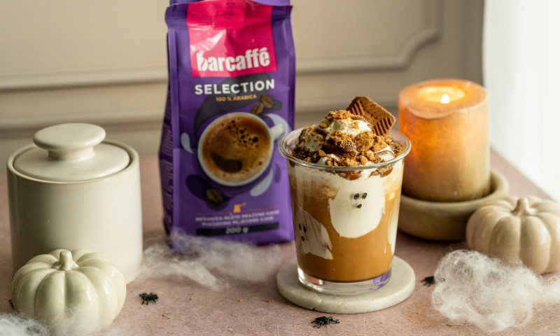 Harryjeva “Butterkava” (Butterbeer inspiracija) s karamelo