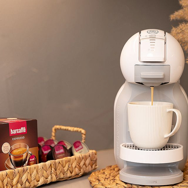 It's never been easier to make the perfect cup of coffee. It only takes one click. Insert the capsule of your choice into the coffee machine, press the button, and enjoy the aroma and taste of Barcaffè in seconds. 😋

#barcaffecapsules  #barcaffemoti...