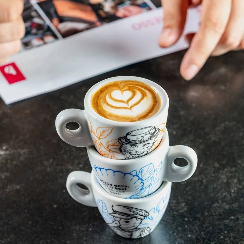 It’s not just any Friday, it’s YOUR Friday! ❤️ Let the Artist Edition cup help set the vibe.

What's your Friday mood?
