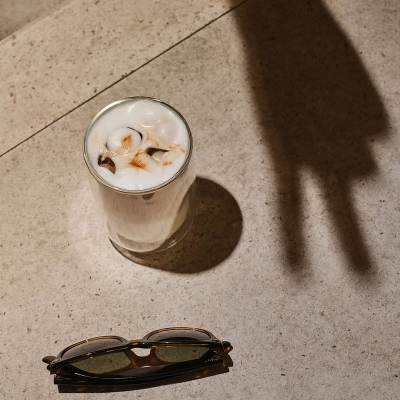 The only way to start summer? With coffee. On ice. ☀️ Cheers to day one!

#barcaffe #barcaffeespresso