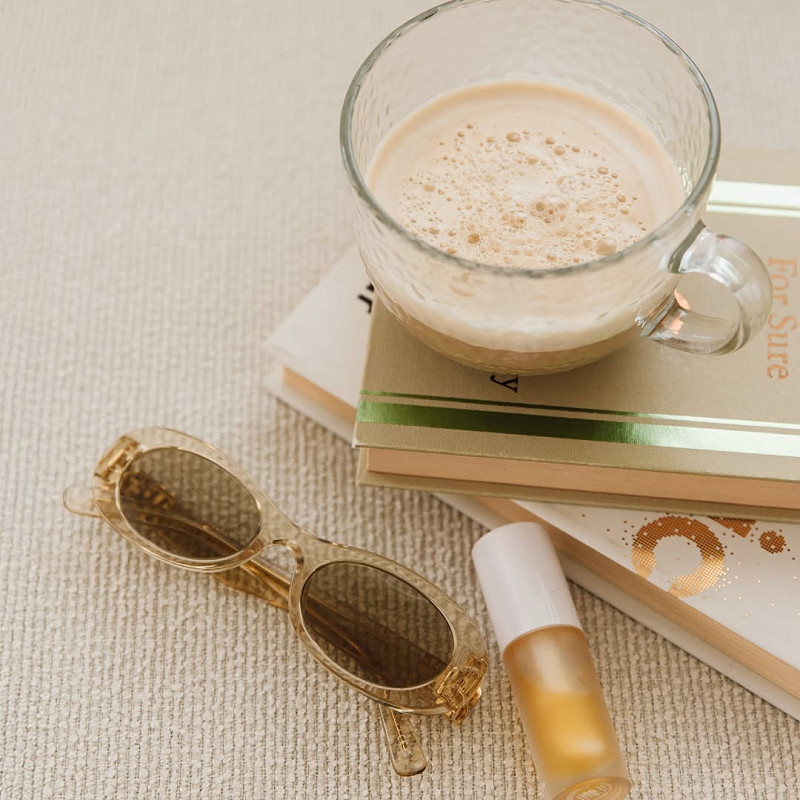 These are summer essentials or things that make us happy! 🤩
