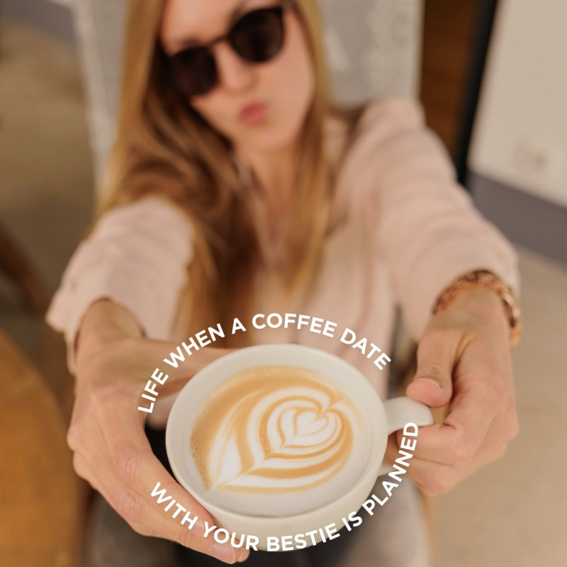 With busy days and endless to-dos, sometimes all you need is a coffee date with your best friend to make everything feel a little easier. 🤎